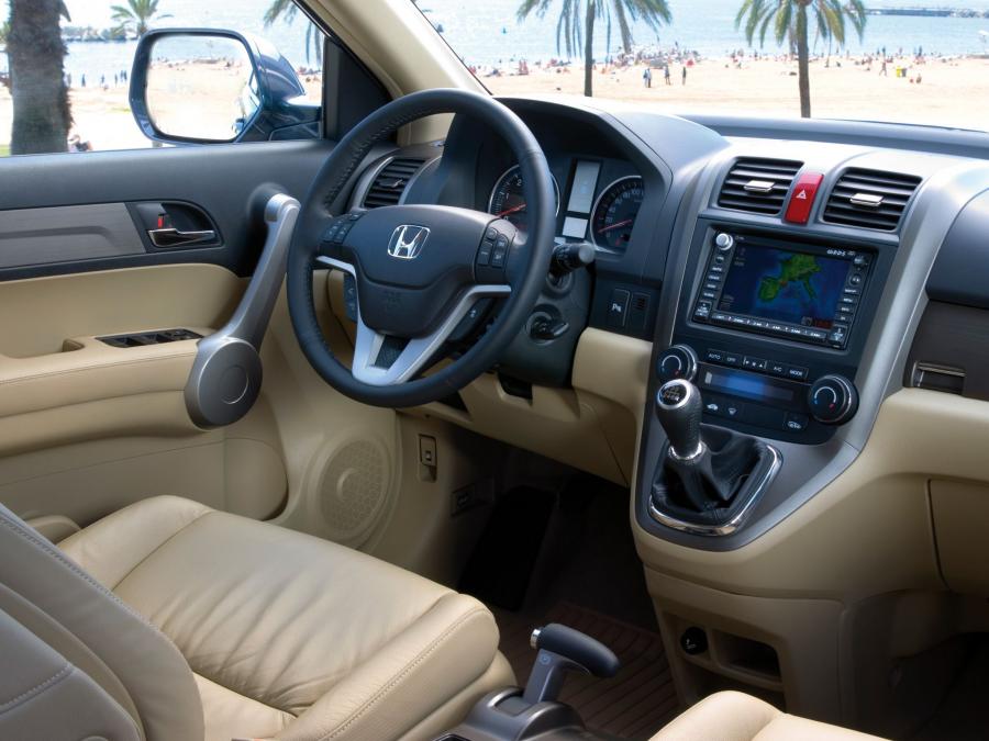 Honda CR-V 2006 года  (фото 26 из 30)